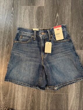 Levi's High-Rise Baggy Denim Shorts in Indigo Blue
